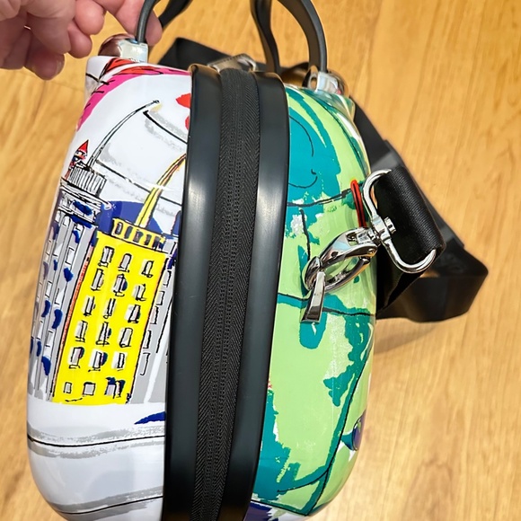 Brighton Jetsetter Travel Case w/cosmetic bag - Picture 5 of 12